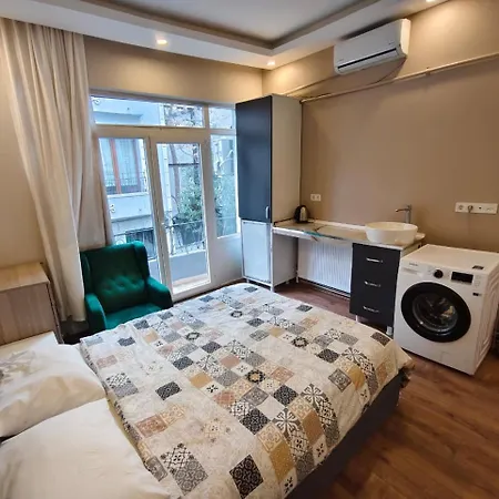 Do Not Disturb Apartment *